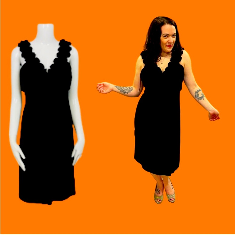 Size 8 Vintage Maggie London Black Cocktail Party Dress Ruched Straps Low V Neck